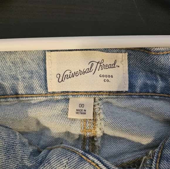 Universal Thread Denim Skirt - Picture 3 of 6